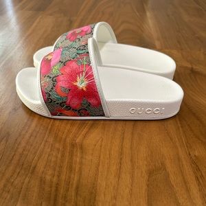 Gucci GG Bloom slide white